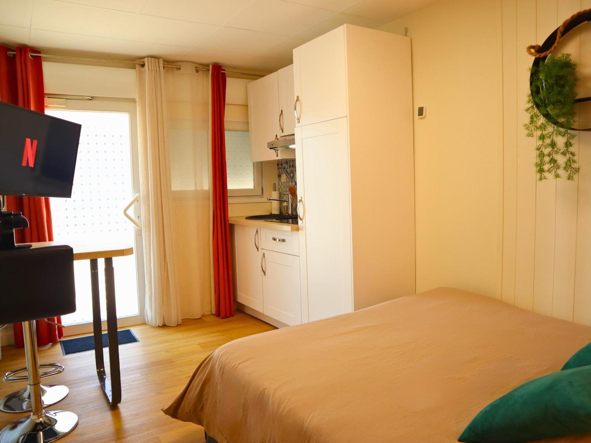 Studio Moderne Et Tout Equipe Au Coeur De Bourbourg - Gare A Proximite מראה חיצוני תמונה